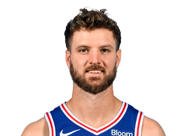 Dean Wade headshot