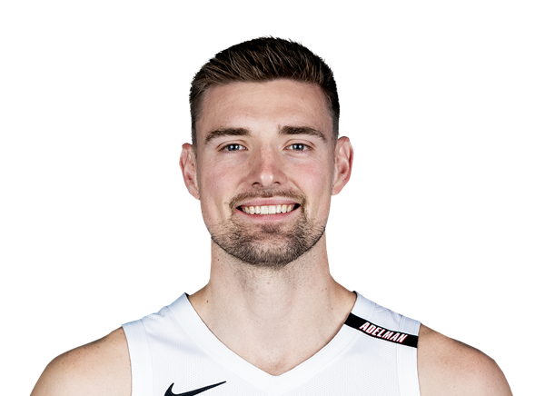 Micah Potter headshot