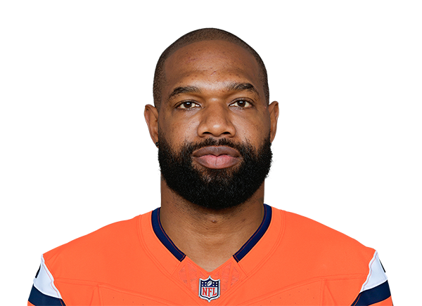 Marcedes Lewis headshot