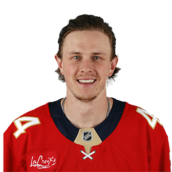 MacKenzie Entwistle headshot