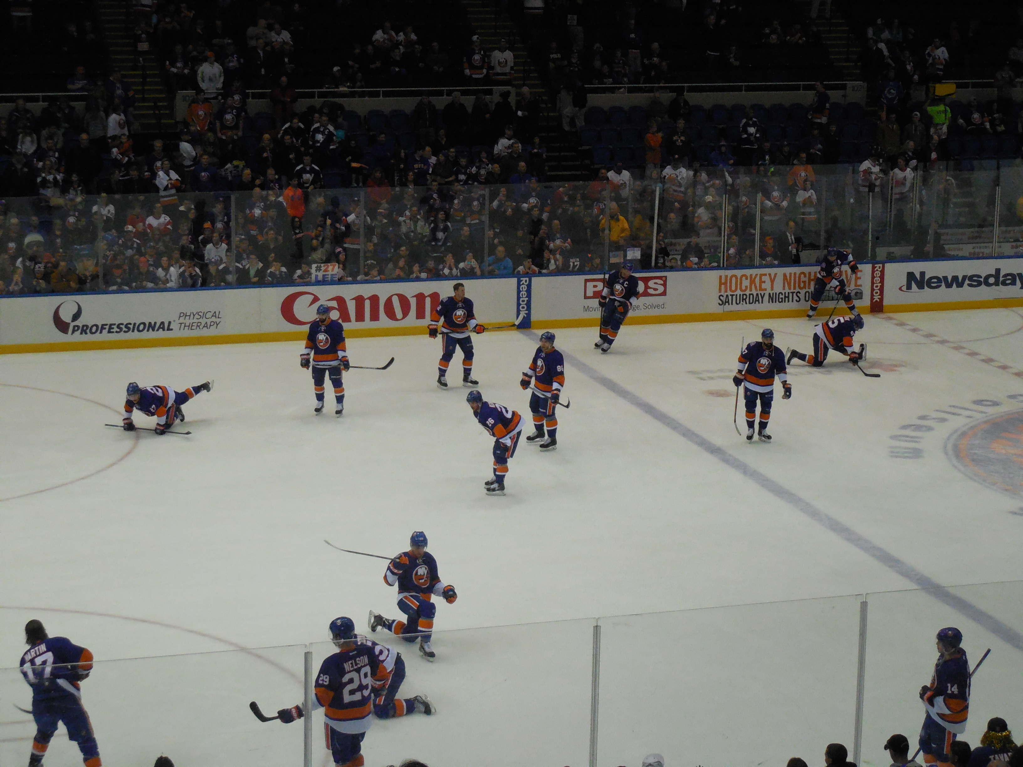 Matt Martin during Islanders–Red Wings game, March 29, 2015