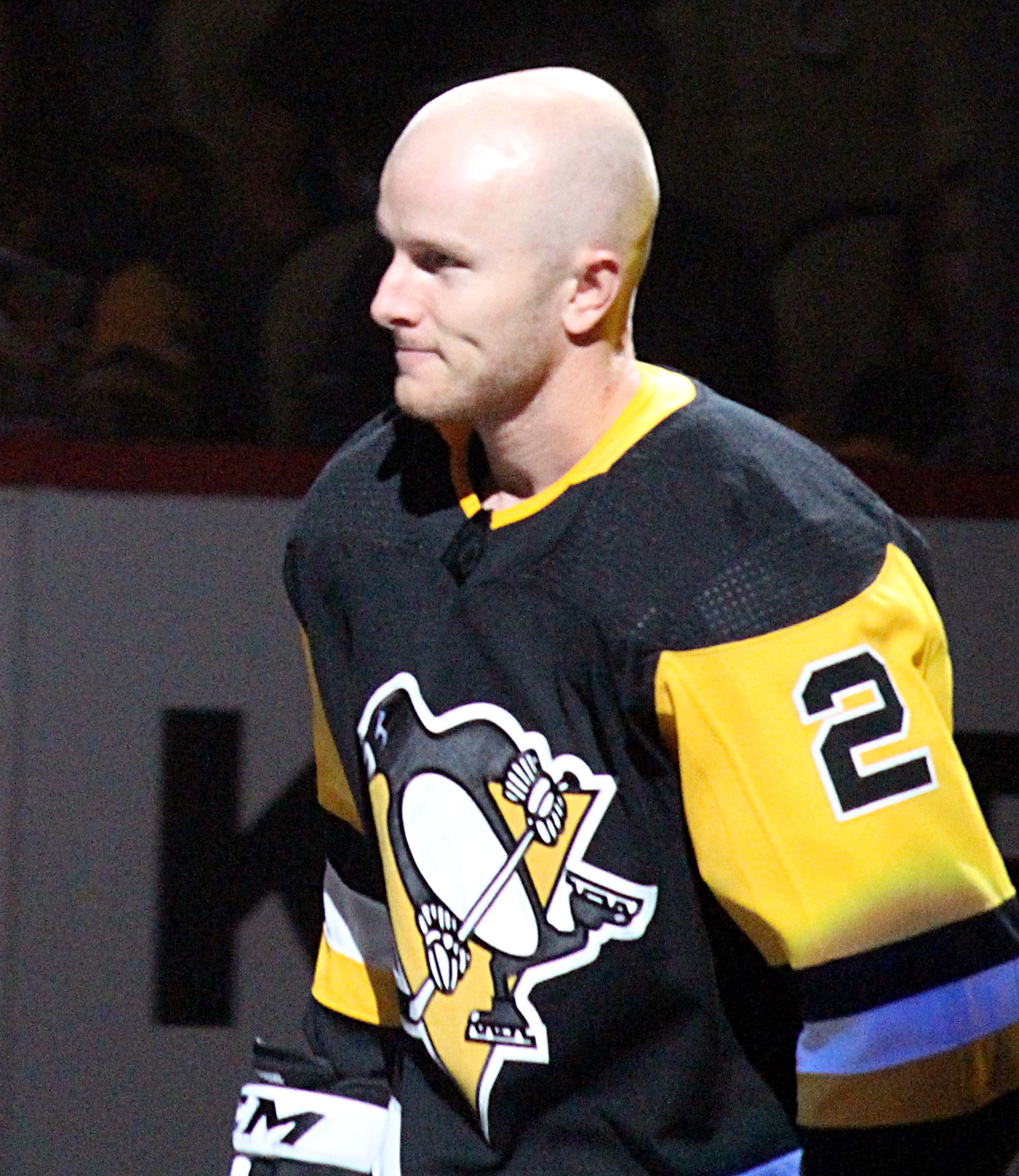 Chad Ruhwedel in Penguins gear during game vs St. Louis Blues
