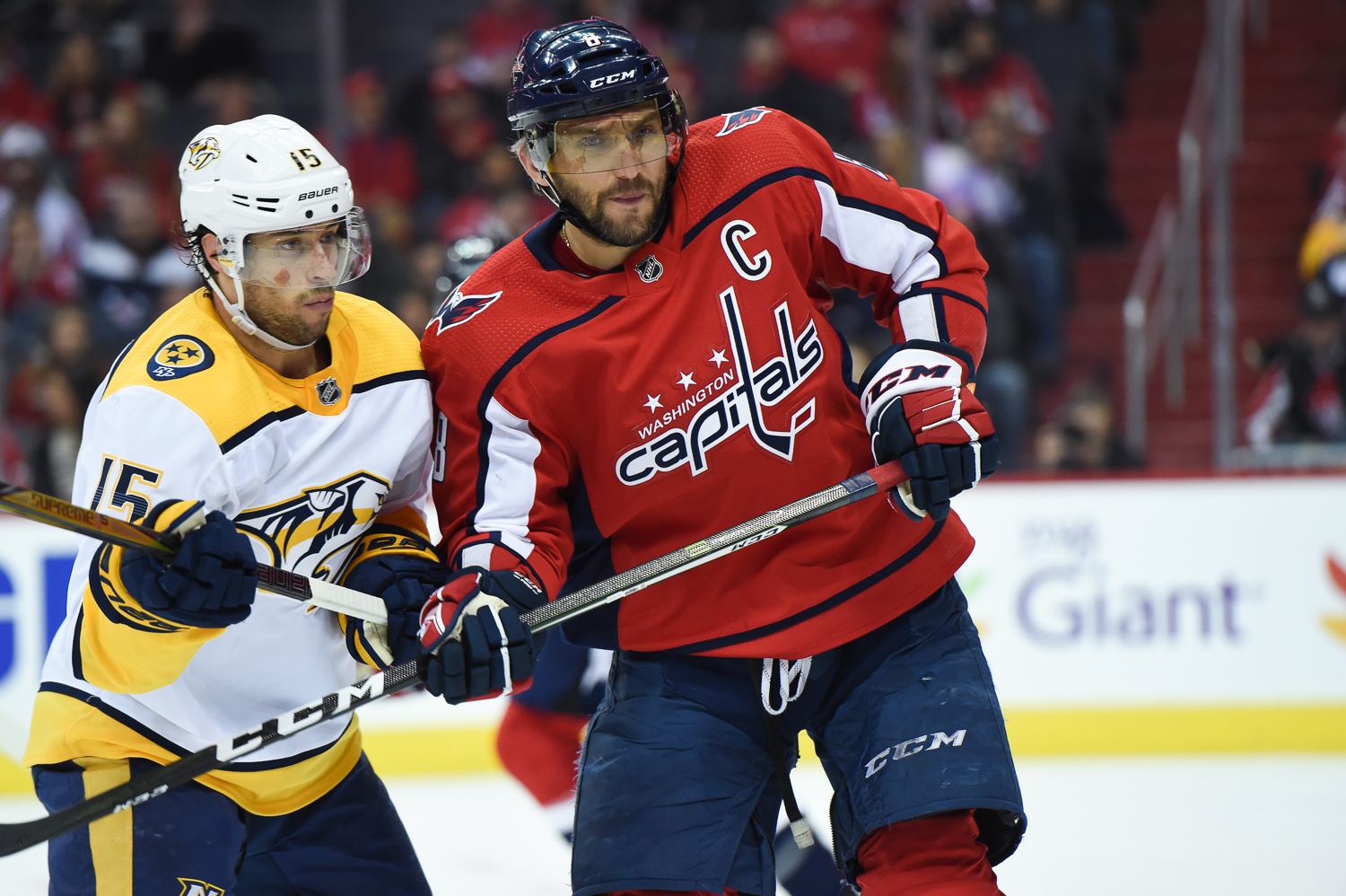 Craig Smith in action, Predators at Washington, April 5, 2018