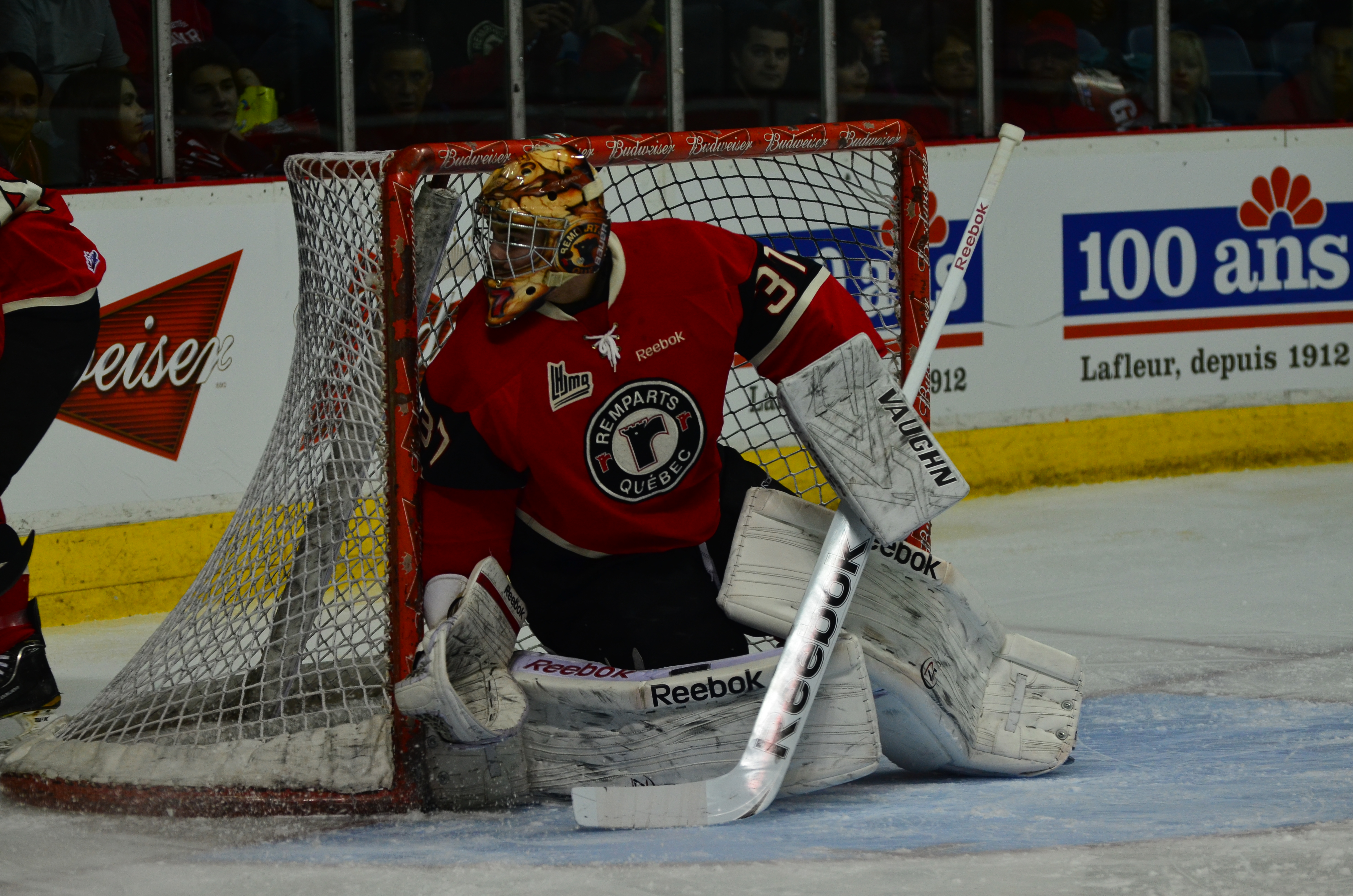 Louis Domingue in net for the Quebec Remparts