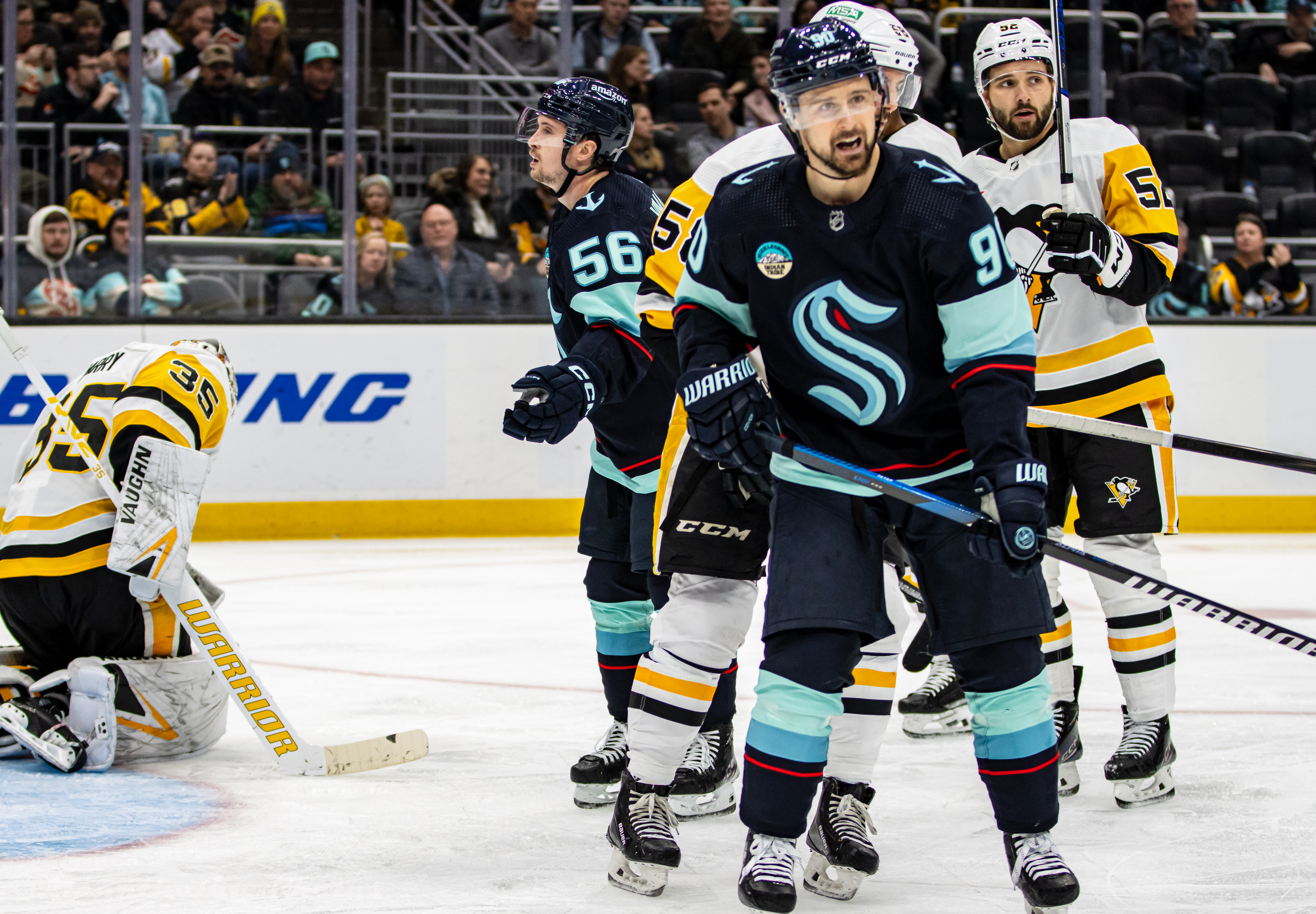 Emil Bemström in action with the Penguins on February 29, 2024