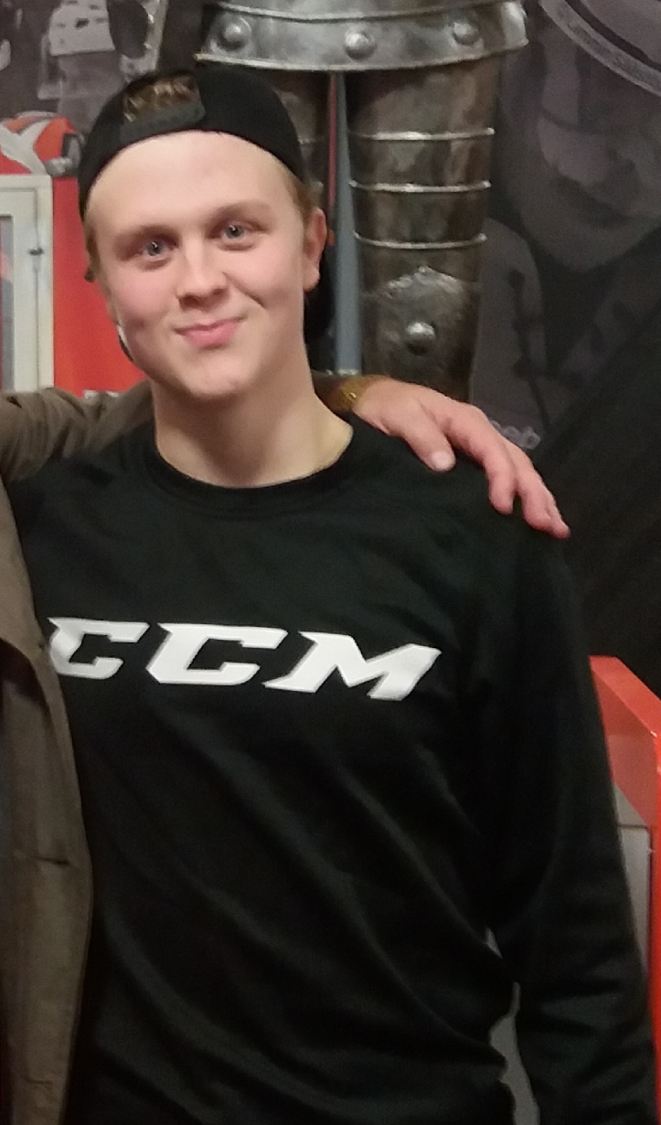 Valtteri Puustinen wearing HPK jersey after 17 October 2018 game