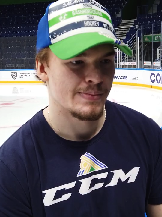 Alexander Alexeyev in Salavat Yulaev Ufa uniform