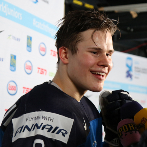 Cropped portrait of Jesse Puljujärvi, 2 January 2016