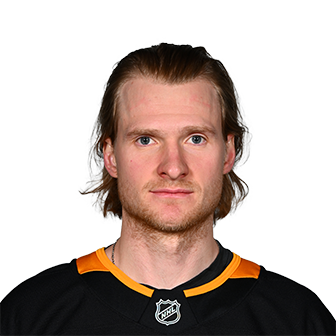 Danton Heinen headshot