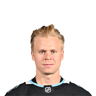Olli Maatta headshot
