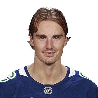 Nils Aman headshot