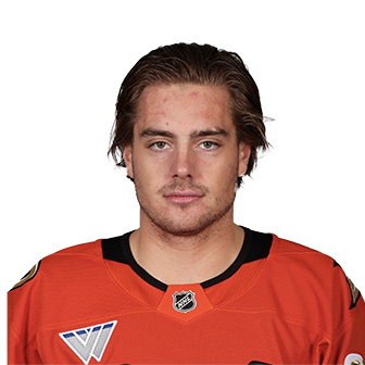 L. Carlsson headshot