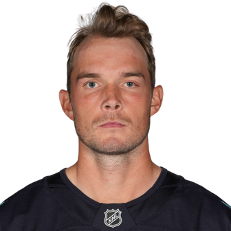 Ryan Lindgren headshot