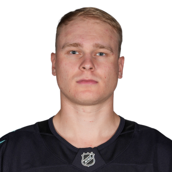 Kaapo Kakko headshot