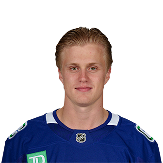 Elias Pettersson headshot