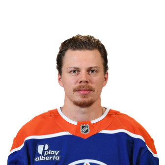 Kasperi Kapanen headshot